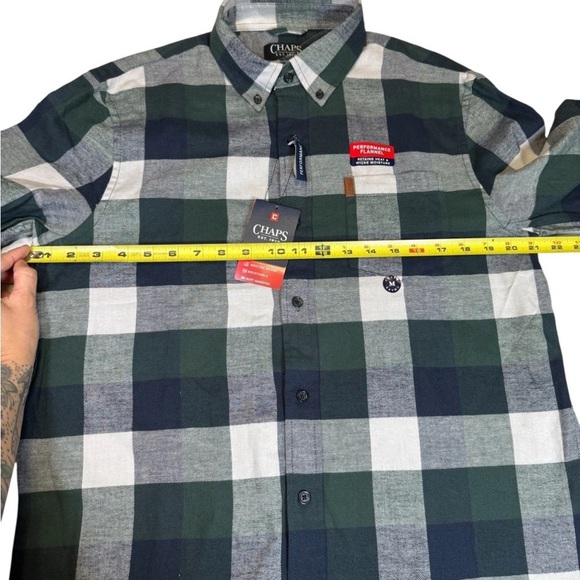 CHAPS "Performance" Flannel Shirt Navy /Green Plaid Men’s Size M New With Tags - Picture 2 of 7